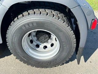 MAN TGS 2023 - 33.400 BB SA 6x4 Manual imagem 9