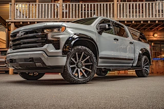 Chevrolet Silverado 2024 - 6.2 V8 High country imagen 2