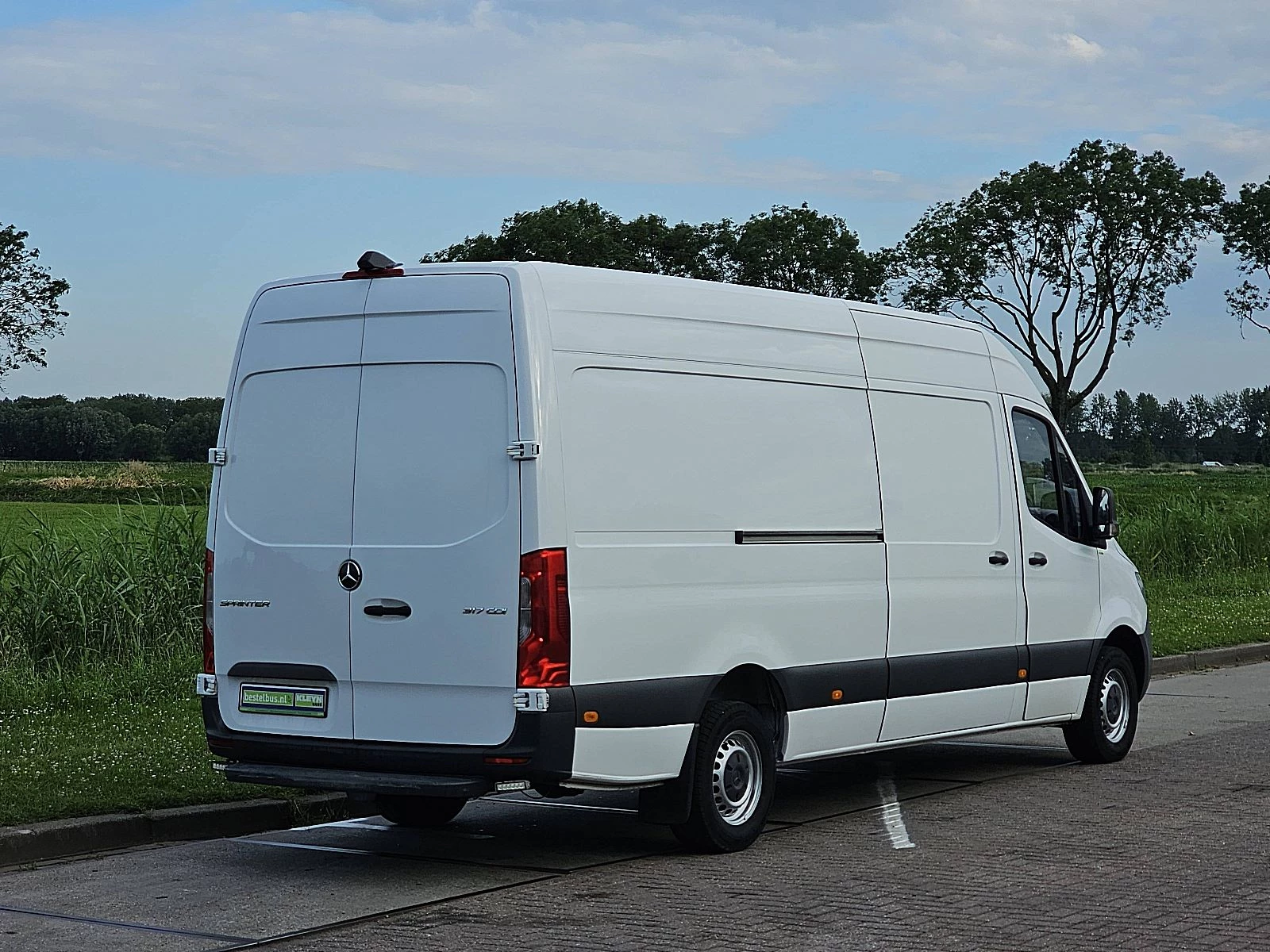 Mercedes-Benz Sprinter 2021 - 317 obrázek 3