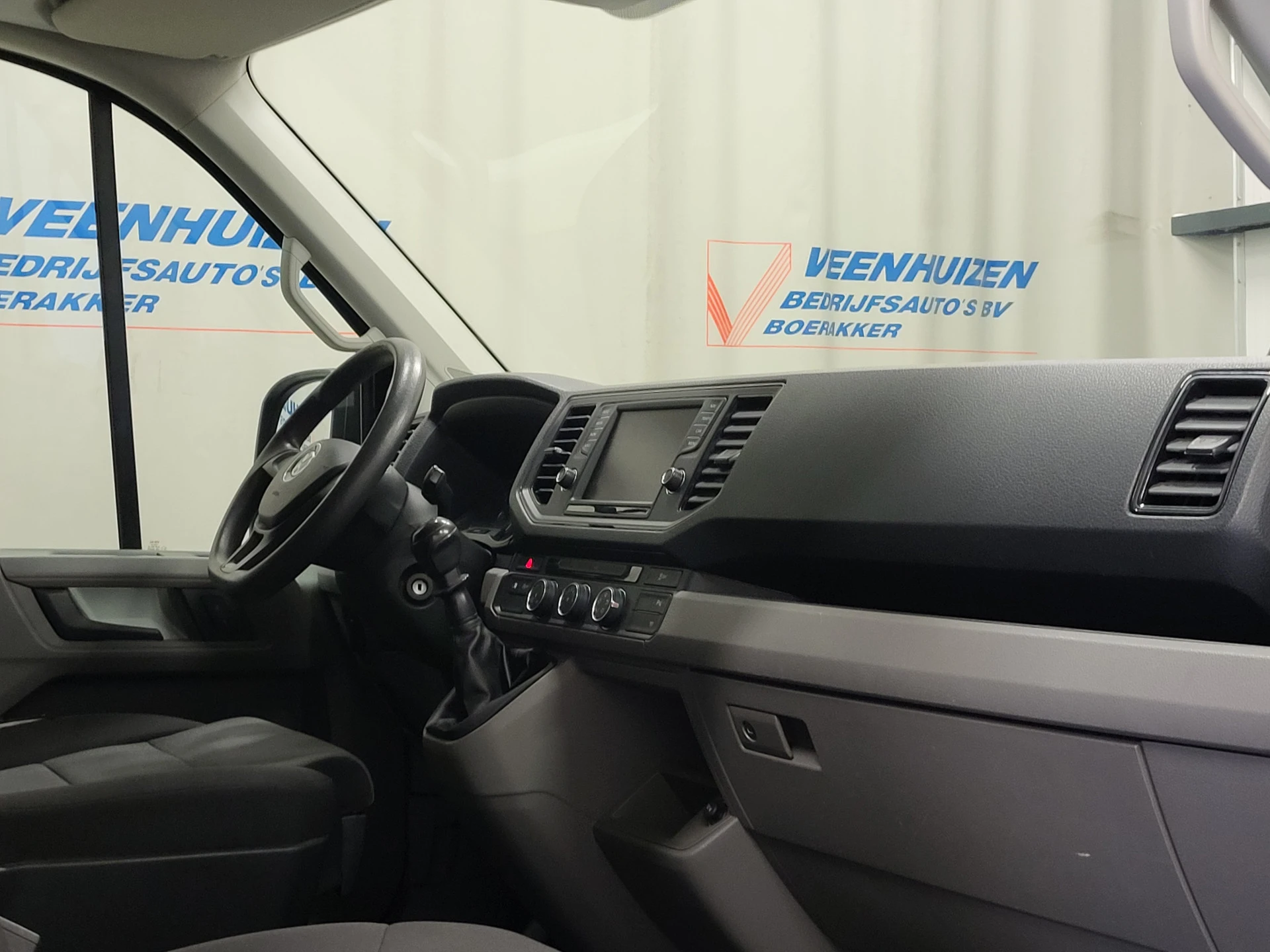 Volkswagen Crafter 2019 - 2.0TDI L3/H3 3000kg Trekgewicht Euro 6! image 8