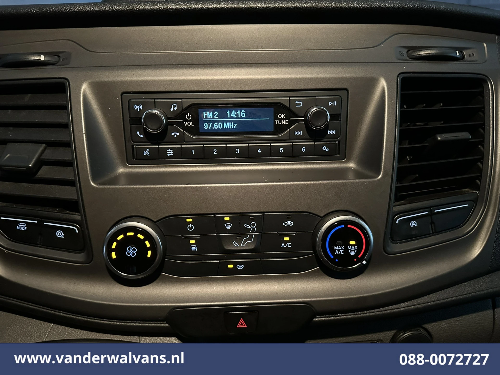 Ford Transit 2022 - 2.0 TDCI 161pk Bakwagen Laadklep Euro6 Airco | Cruisecontrol | Verwarmde voorruit изображение 16