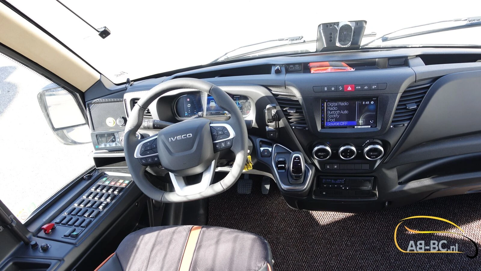 Iveco Rosero First Busworld Edition 31 Seats EURO 6 2026 afbeelding 60