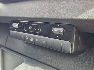 Mercedes-Benz Sprinter 2021 - 319 изображение 11