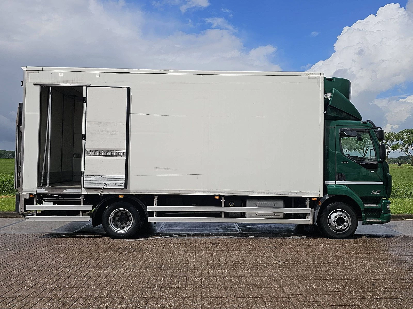 DAF 2016 - LF 210 obrázek 13