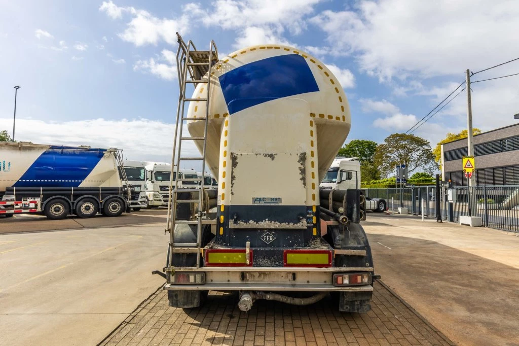 FELDBINDER 2011 - EUT 40.3- 40.000 L CEMENT/CIMENT/ZEMENT Bild 5