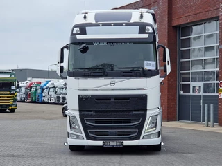 Volvo FH 2018 - 13.540 Globetrotter 6x4 Lift axle - PTO/Hydraulic - 3.20 WB afbeelding 3