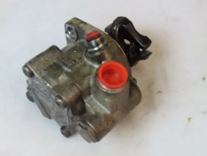 Mercedes-Benz - Axle & Steering Parts Stuurpomp MB MP4 immagine 1