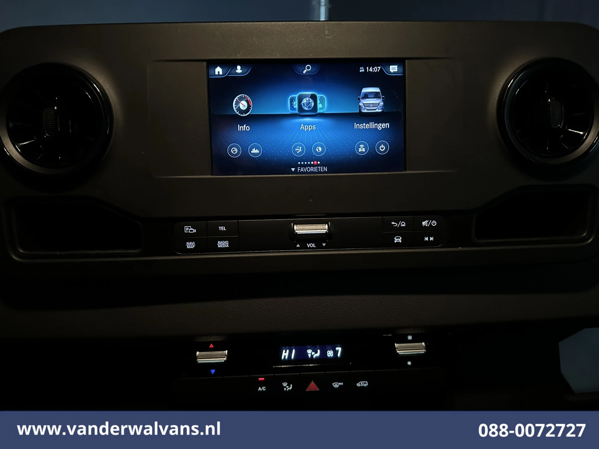 Mercedes-Benz Sprinter 2020 - 319 CDI 191pk 3.0L V6 L3H2 Euro6 Airco | Camera | Navigatie | Chauffeursstoel | Apple Carplay immagine 17