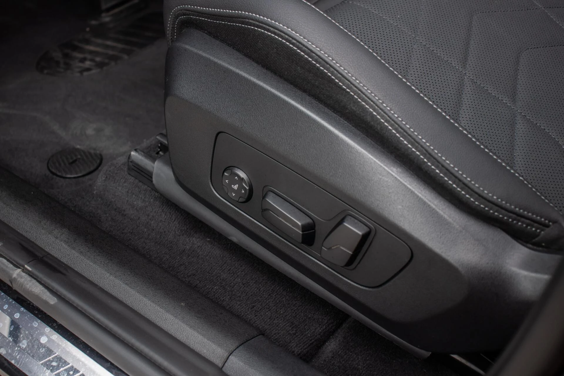 BMW iX1 2023 - xDrive30 67 kWh, Pano, Leder, Carplay, Ambient, H&K afbeelding 24