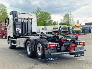 Volvo FH 2018 - 13.540 6x2 - HIAB Hooklift 21T - Retarder - 4.60 WB - Full air obrazek 7