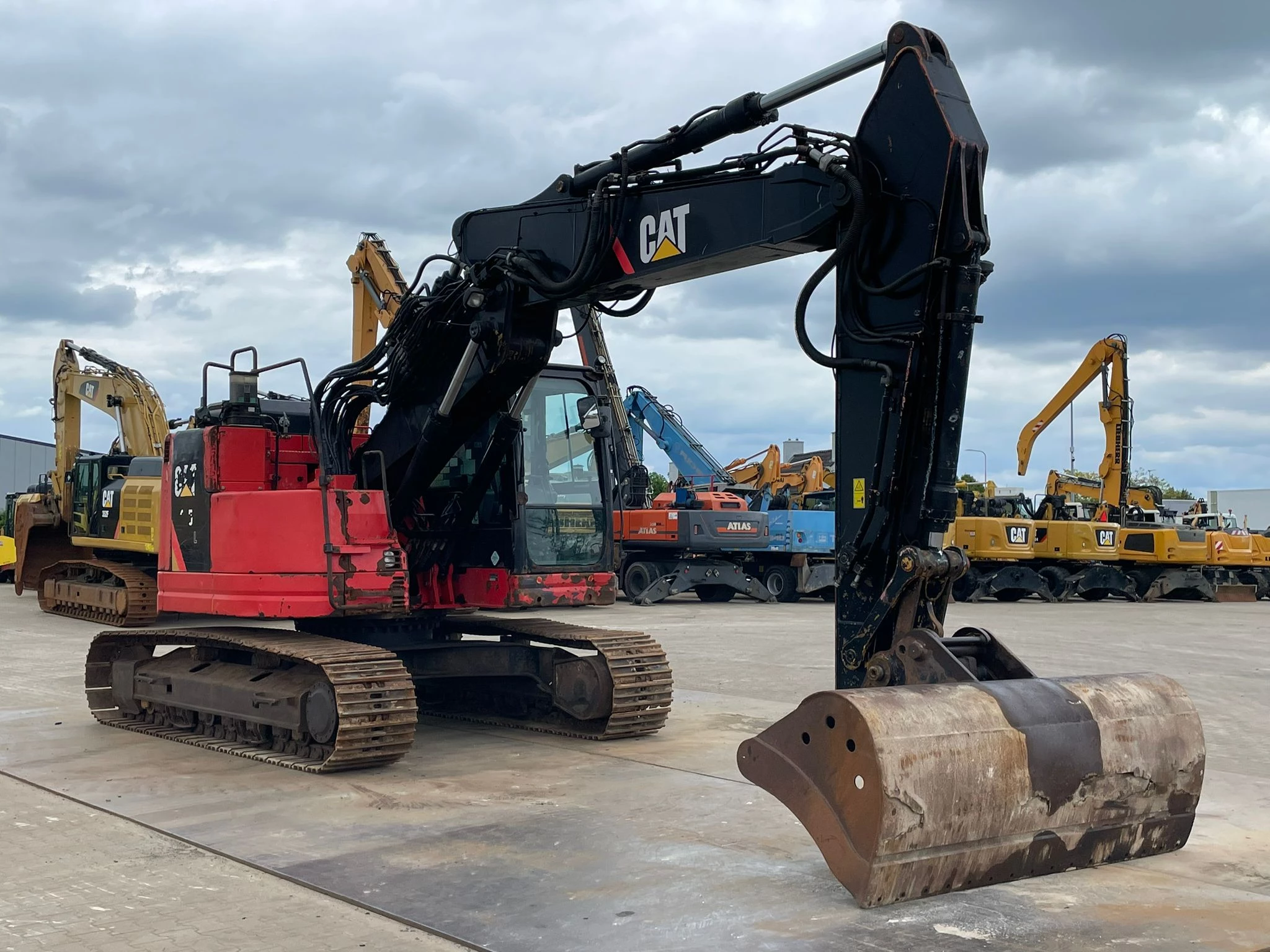Caterpillar 325 F LCR 2016 obrázek 7