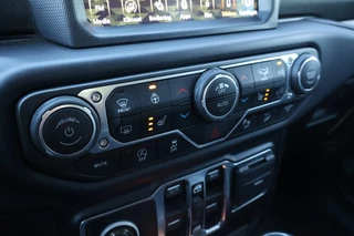 Jeep Wrangler 2019 - 2.0T Unlimited Hardtop + Electrische softtop / liftkit / Warn lier obrazek 19