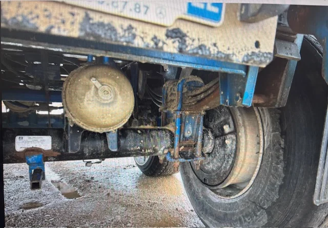 Kaiser 2006 - 2 Axle , Steel Tipper , Spring Suspension , Drum Brakes afbeelding 12