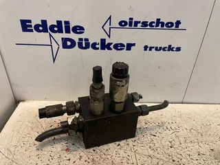 DAF N/A - 1450335-1981281 VLOEISTOFSTROOMREGELVENTIEL CF75(IV)/CF85(IV)/XF95/XF105 zdjecie 1