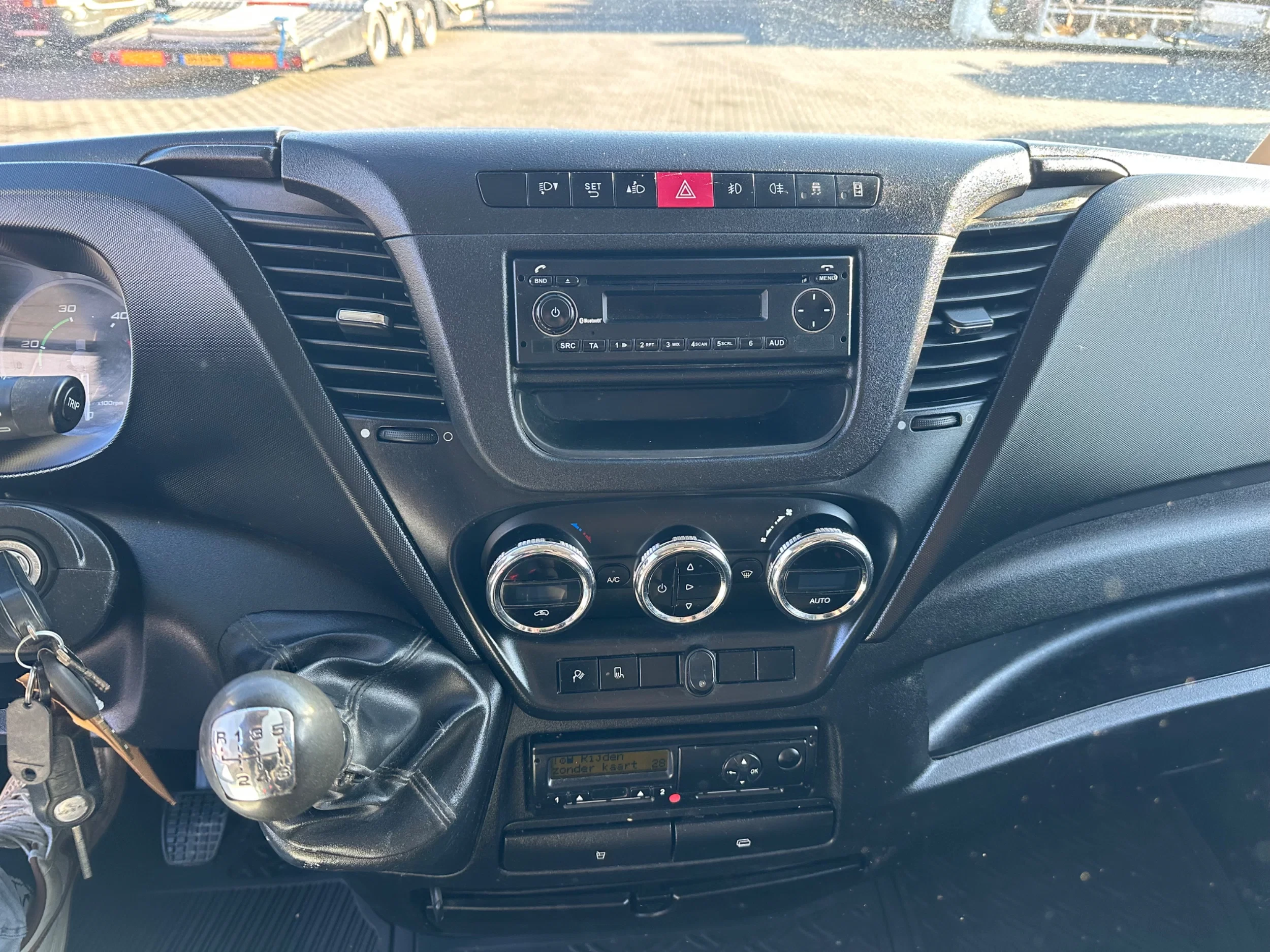Iveco Daily 2015 - 35S13 / Airco / Cruise control imagen 7