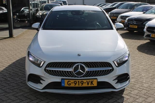 Mercedes-Benz A-Class 2020 - 180 AUT7 AMG LINE WIDESCREEN NAVI CAMERA CARPLAY NL AUTO изображение 8