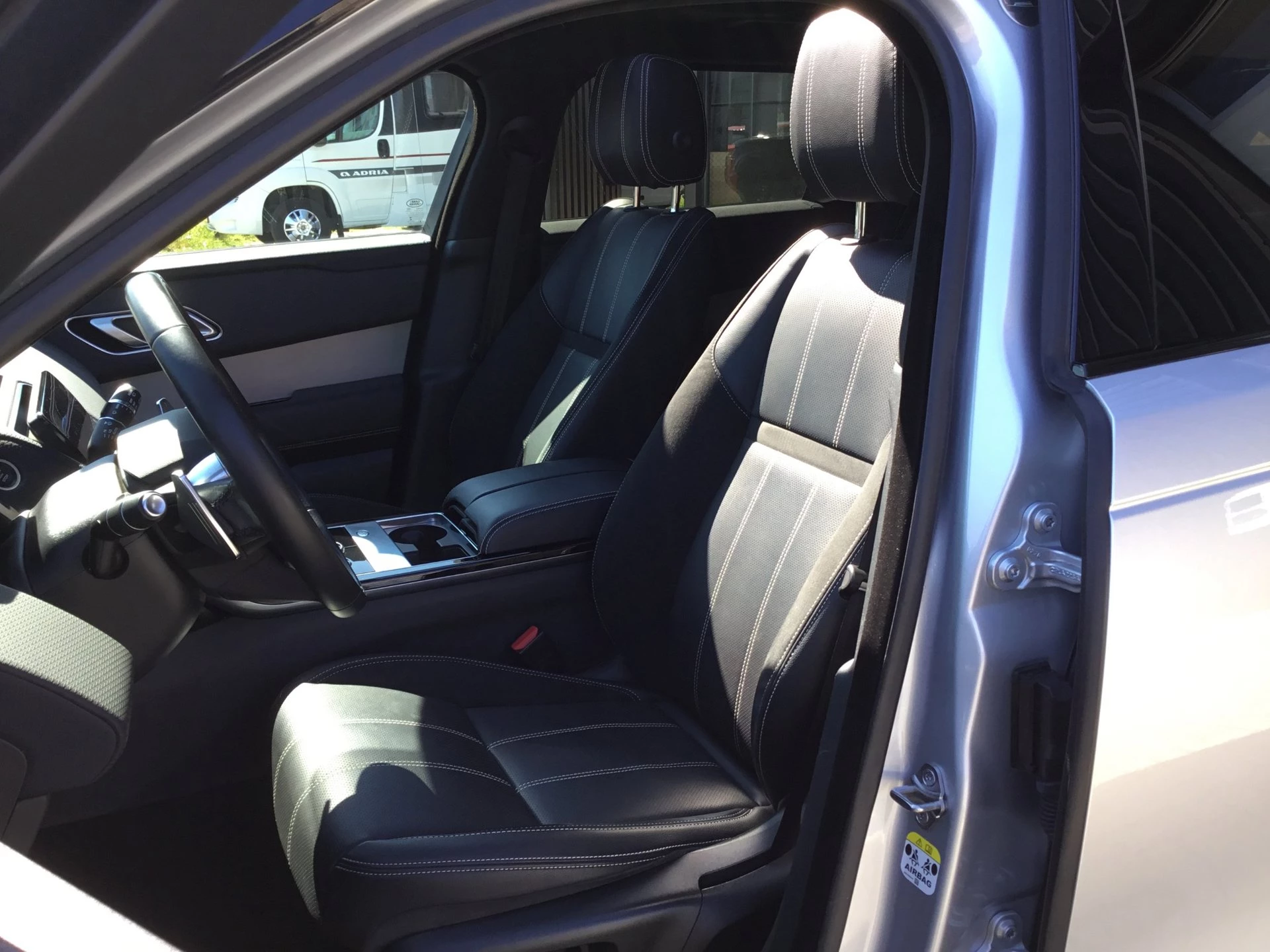 Land Rover Range Rover Velar 2021 - 2.0 P250 Turbo AWD SE afbeelding 11