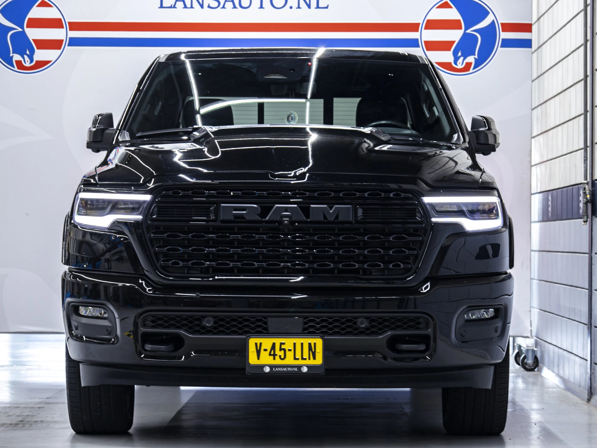 Dodge Ram 1500 2024 - Limited Night Hurricane | 3.0L High Output 540pk 4x4 Crew Cab image 6