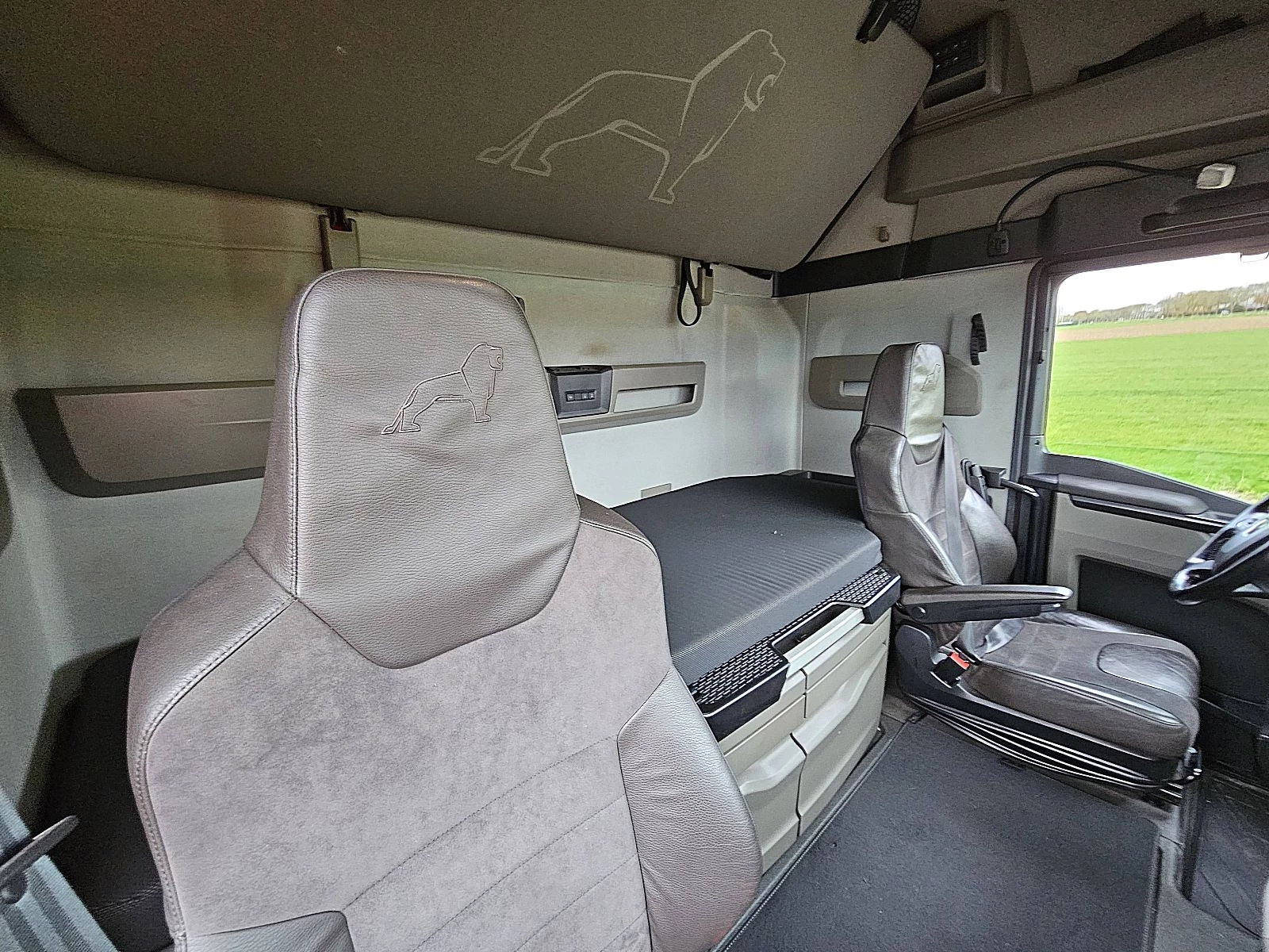 MAN TGX 2022 - 26.510 image 14
