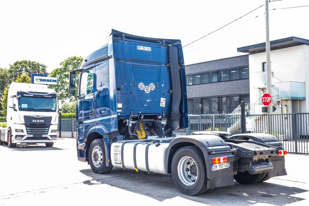 Mercedes-Benz Actros 2015 - 1848 LS image 4