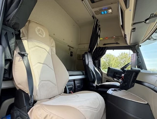 Mercedes-Benz Actros 2020 - 1943 GIGA SPACE ONLY 361.000 KM SUPER CONDITION NL TRUCK obrazek 13