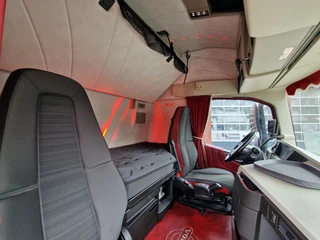 Volvo FH 2020 - 13.540 Globetrotter 8x4*4 - Chassis - 3.7 WB - Full air - PTO obrazek 20
