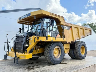 Cat 2008 - 775F - German Machine / Auto Greasing à venda