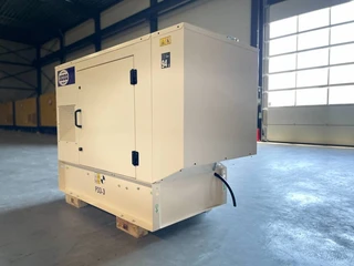 FG Wilson 2026 - P33-3 - 33 kVA Genset - DPX-16003 изображение 3 миниатюра