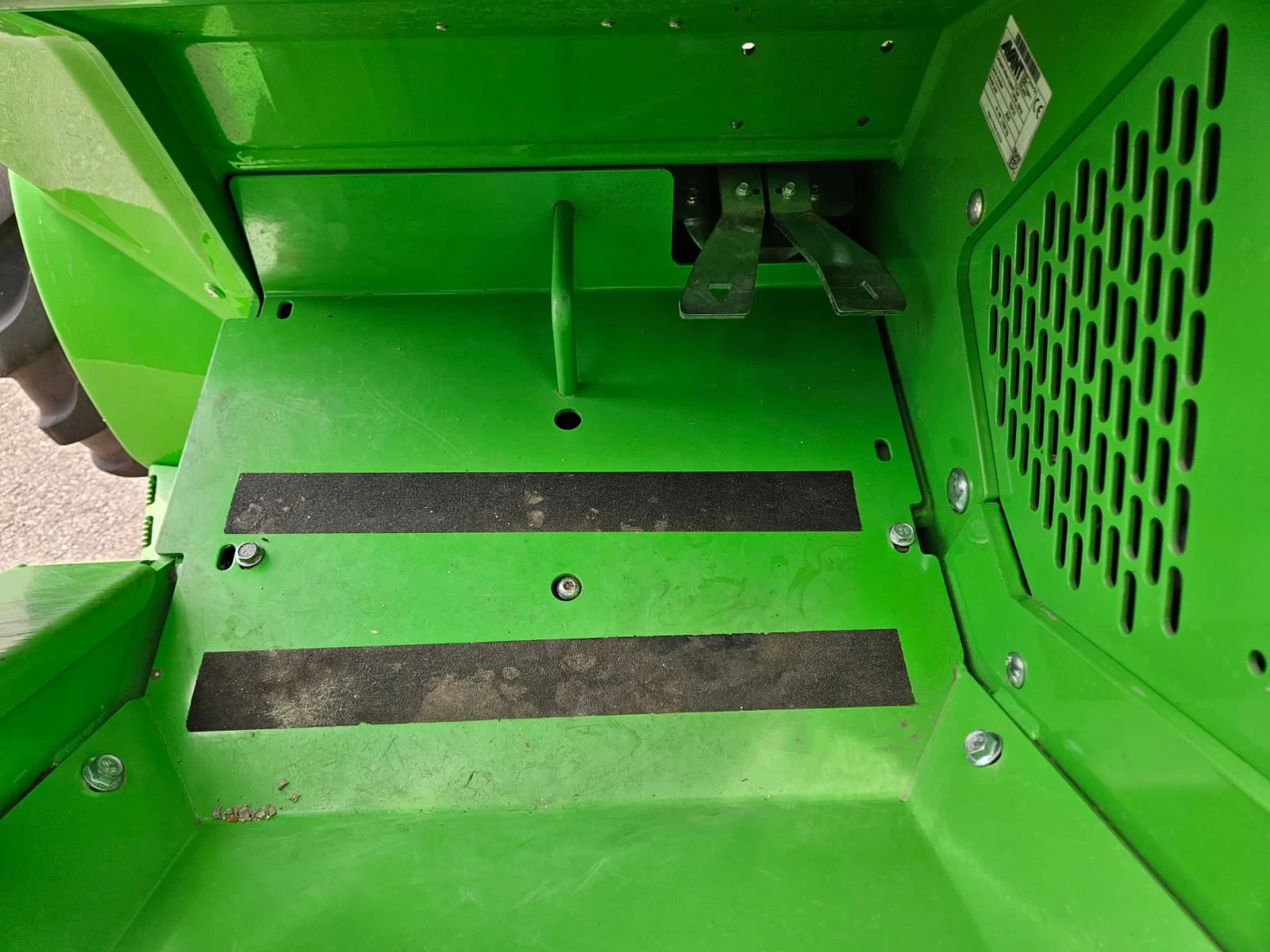Avant 2025 - 755i TDL+ Mini-shovel afbeelding 23