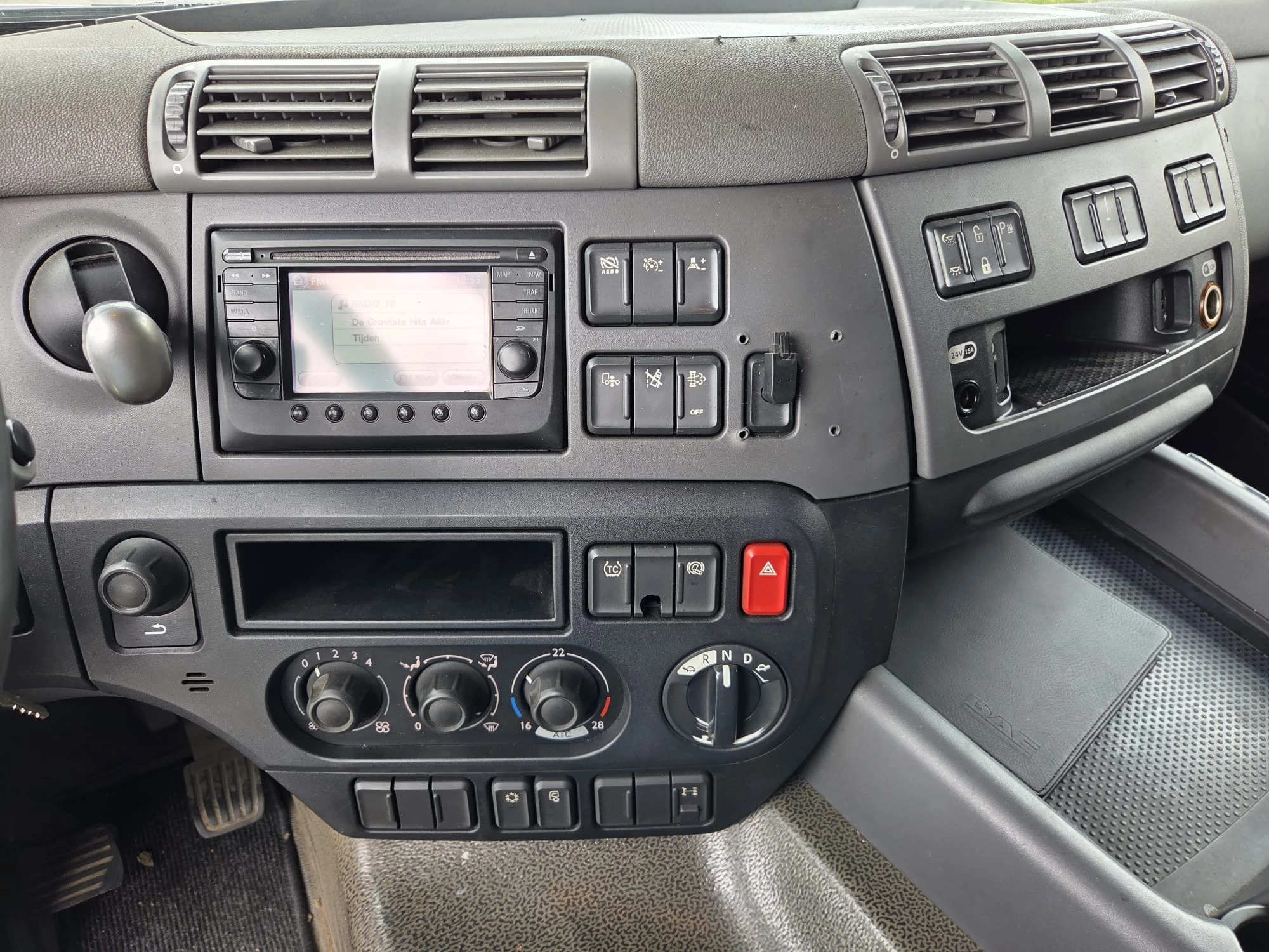 DAF 400 2016 - CF NL TRUCK APK 03-2027 immagine 14