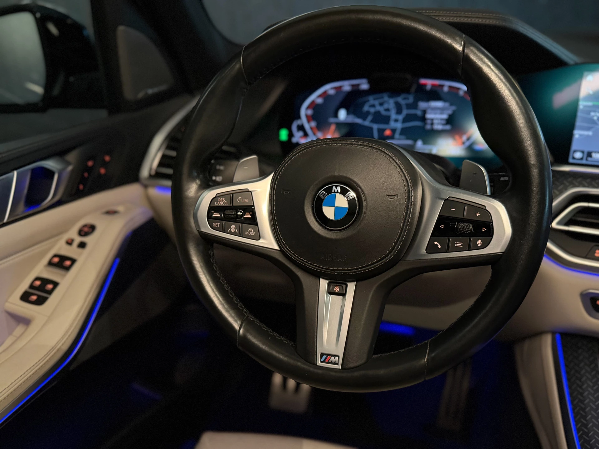 BMW X5 2019 - xDrive40i High Exe 7p. изображение 15