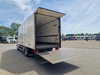 Scania P 2015 - P280 4x2 - Box with sidedoors - Zepro loadlift - Full air - Sleeper cab obrazek 25