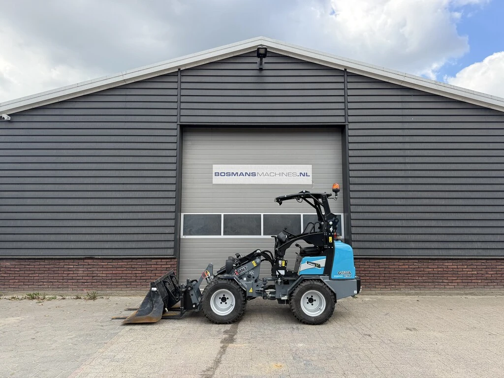 Giant G1500 L X-tra minishovel DEMO 2026 €520 LEASE 2026 Bild 1