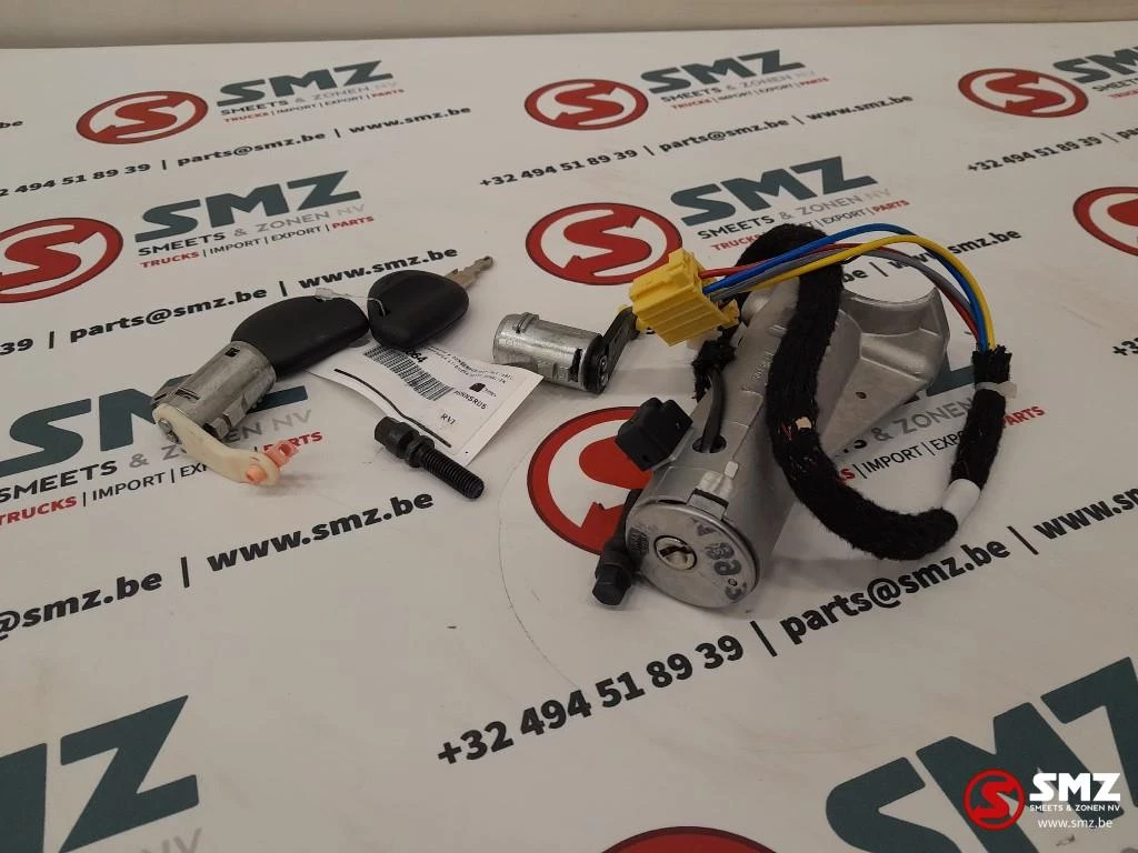 DAF - Contactslot + sleutels DAF afbeelding 1