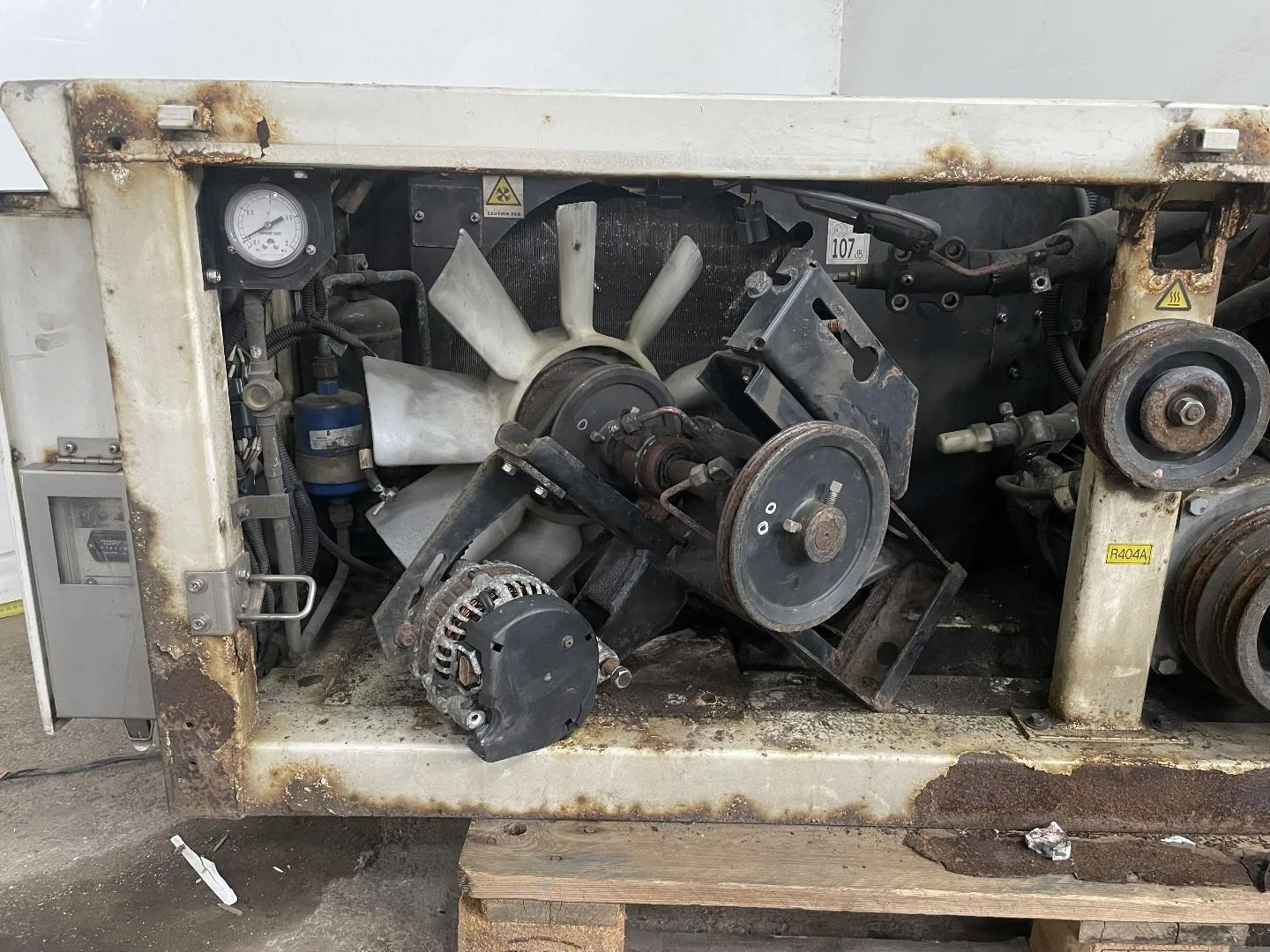 Mitsubishi Diesel condensor-/compressorunit 2011 afbeelding 9