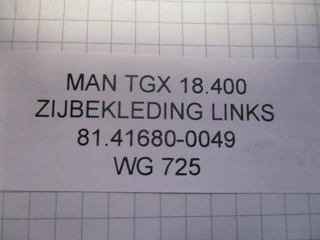 MAN TGX - 18.400 81.41680-0049 ZIJBEKLEDING LINKS изображение 3 миниатюра