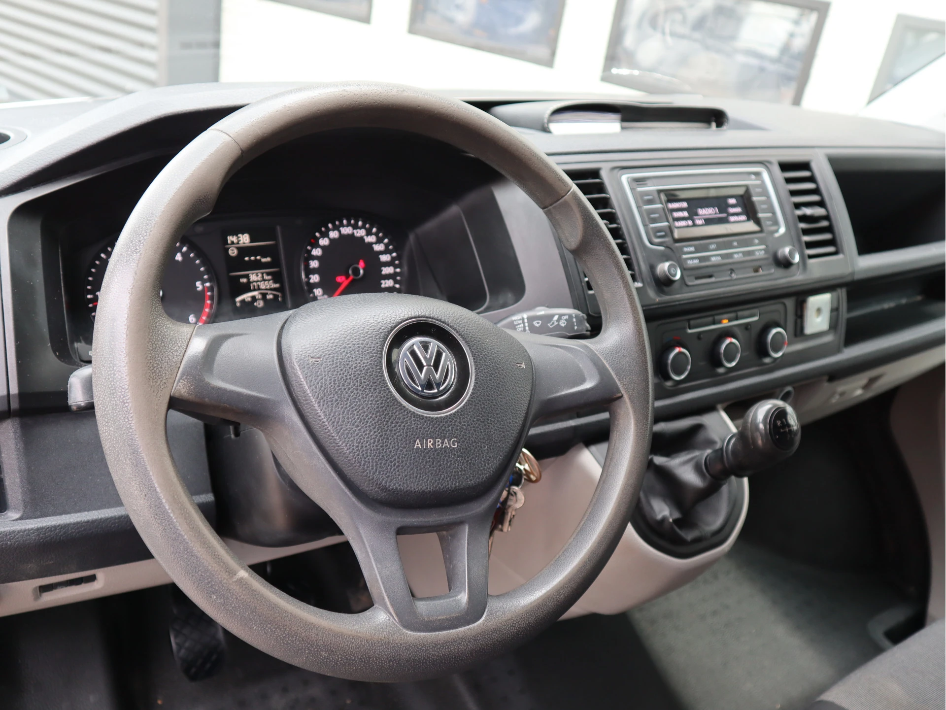 Volkswagen Transporter 2018 - 2.0 TDI 102 pk Euro 6 - L2 Lang - Imperiaal afbeelding 12