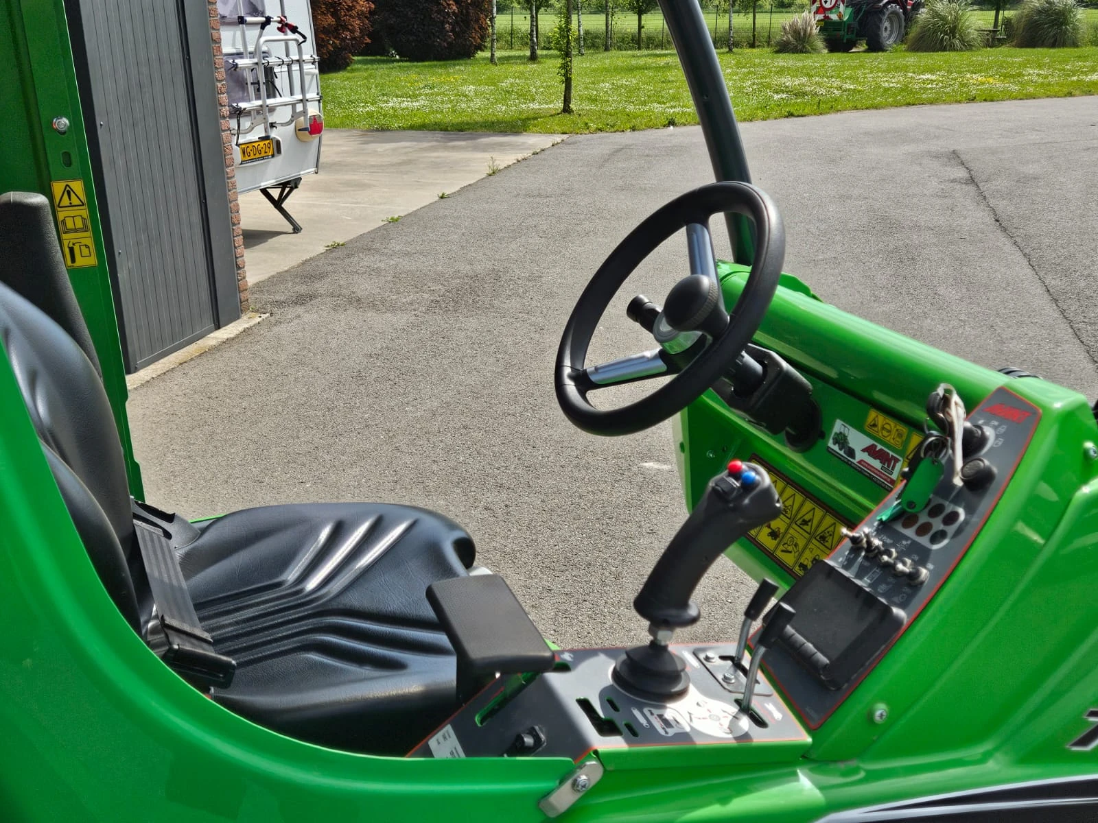 Avant 2025 - 755i TDL+ Mini-shovel afbeelding 13