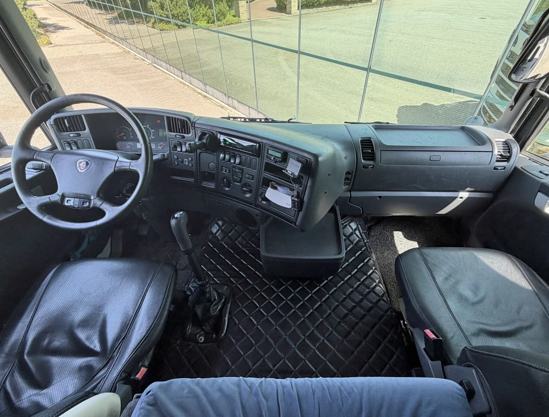 Scania R 2005 - R420 RETARDER MANUAL GEARBOX ANALOGUE TACHO FULL AIR 2X TANKS HOLLAND-TRUCK afbeelding 9
