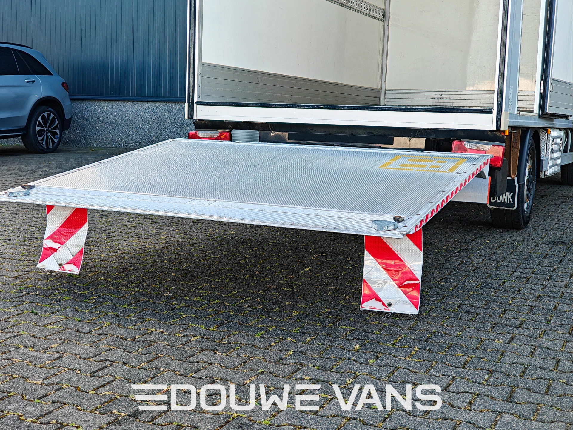 Iveco Daily 2022 - 35-160 2.3 Koelwagen Airco Laadklep DAB Geveerde Stoel Koelbak zdjęcie 20