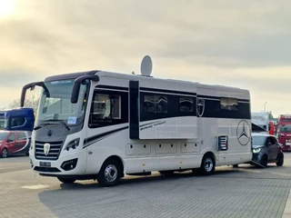 Mercedes-Benz N/A 2018 - Morelo Palace Liner 97 GO Slide-Out 300pk Slide-Out + Smart Garage image 47