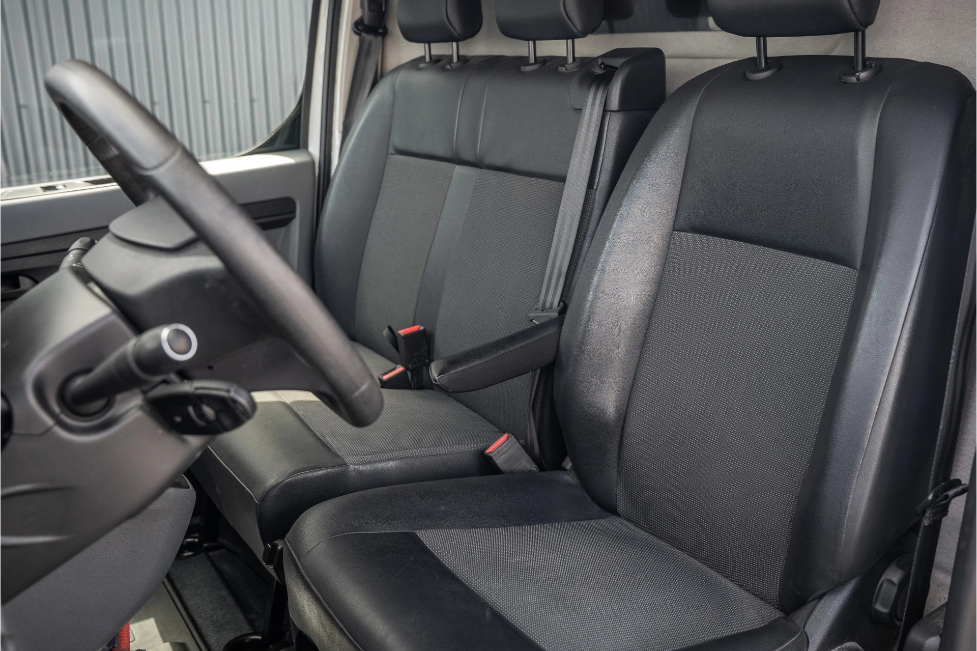 Opel Vivaro 2021 - 2.0 L2H1 125PK | Bedrijfswageninrichting | Cruise | Carplay | Camera | Airco | PDC | Trekhaak image 14