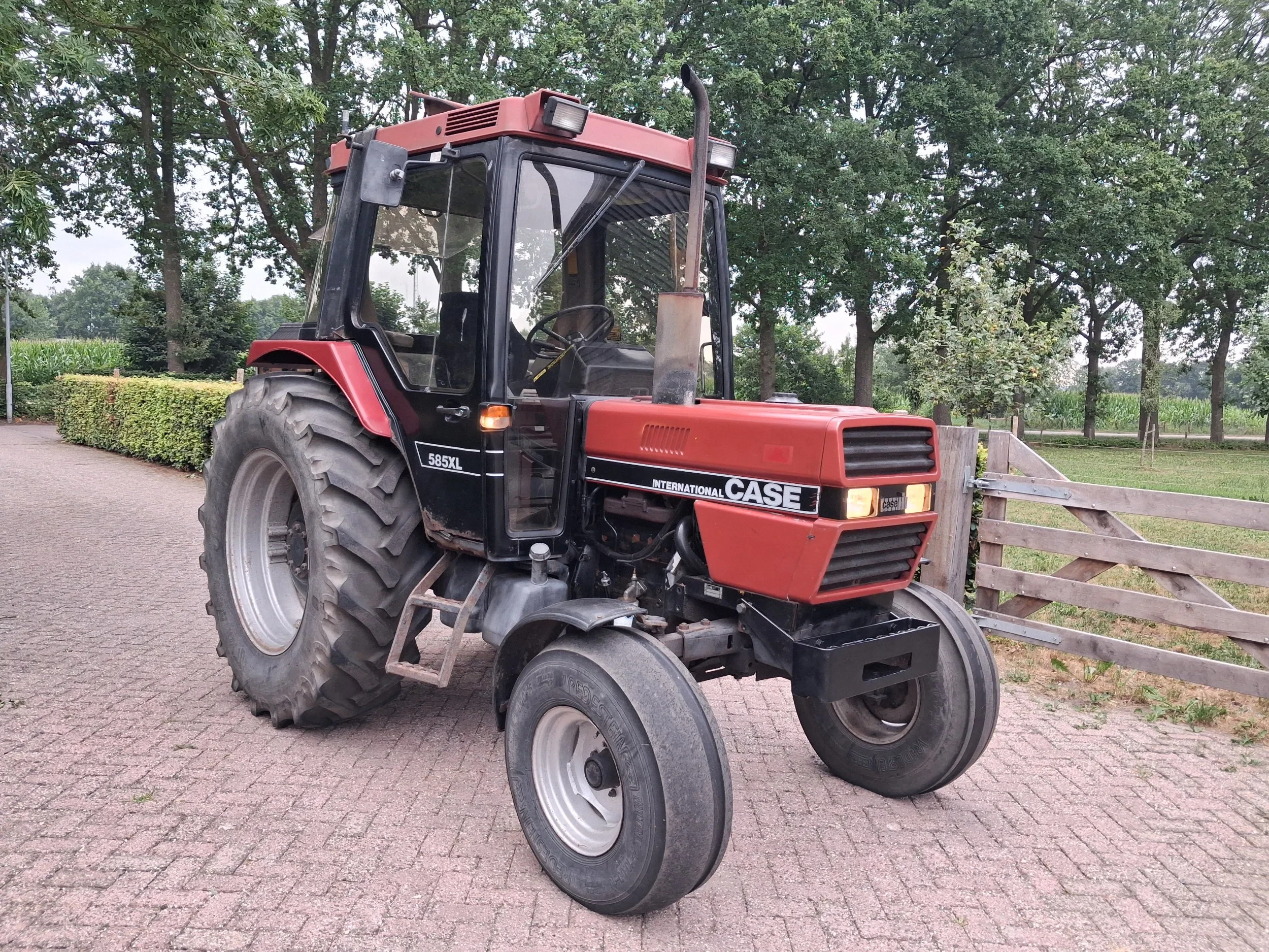 Case - 585XL afbeelding 1