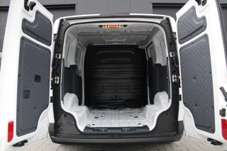 Kia PV5 2026 - L2H1 Plus 71.2 kWh 164pk - 416km WLTP - Stoel/Stuurverwarming - Keyless - V2L - Camera - ACC met stuurhulp - Rijklaar zdjecie 11