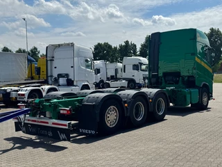 Volvo FH 2017 - 540 Globe 8x4*4 Chassis Retarder *443 Tkm* bild 4