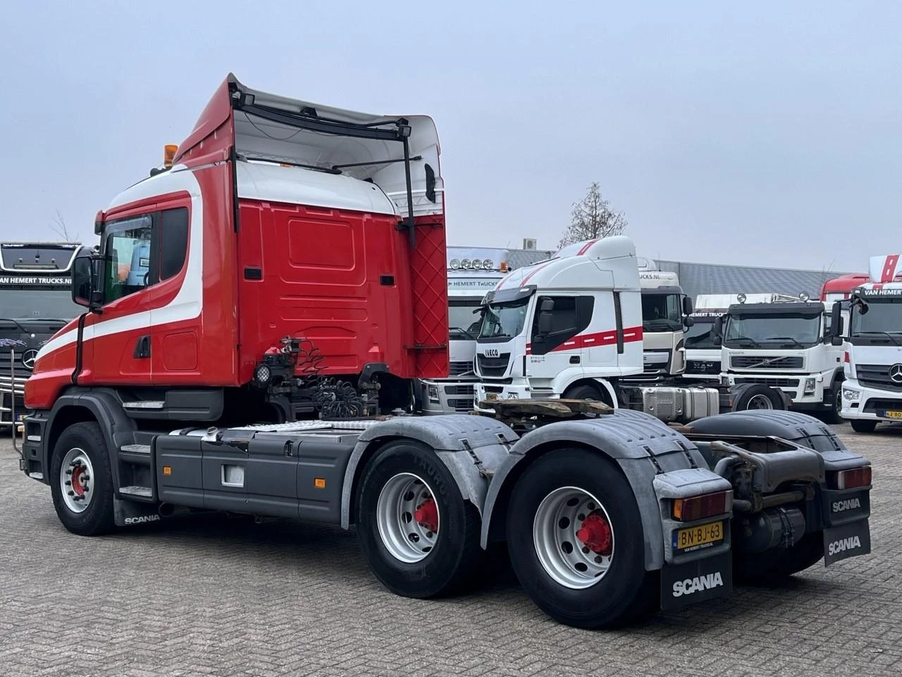 Scania T 2002 - 124G 420 zdjęcie 3