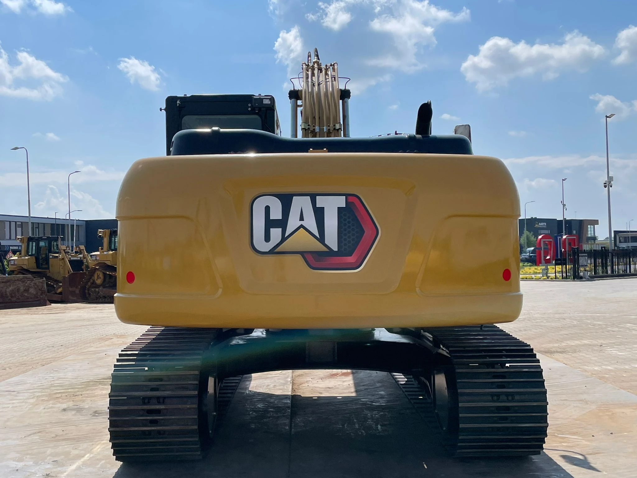 Caterpillar 323D3 2025 imagen 4