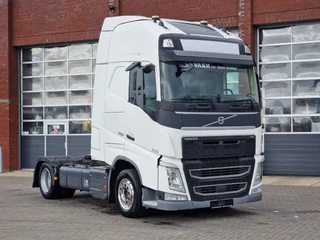 Volvo FH 2018 - 13.500 Globetrotter XL 4x2 - I parkcool - Full air - Leather - Fridge te koop