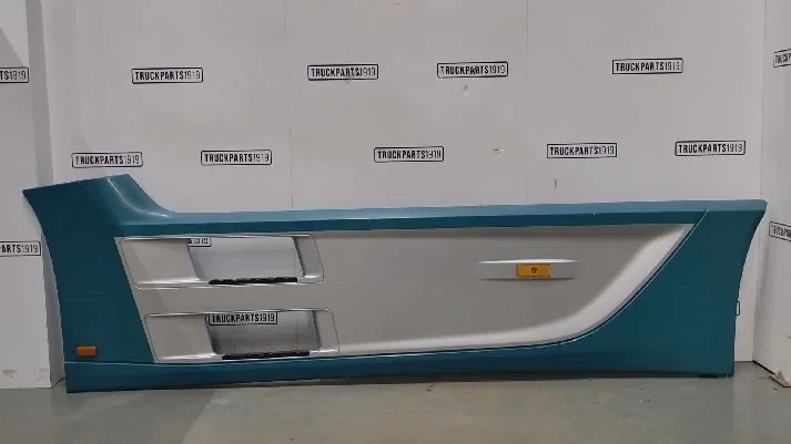 Mercedes-Benz - Body & Chassis Parts Side skirt set WB3700 MB MP4 image 1