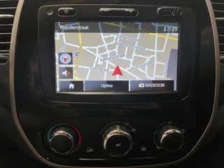 Renault Captur 2014 - 0.9 TCe Expression 2e Eigenaar - NAP - Navi - Cruise - Airco image 18